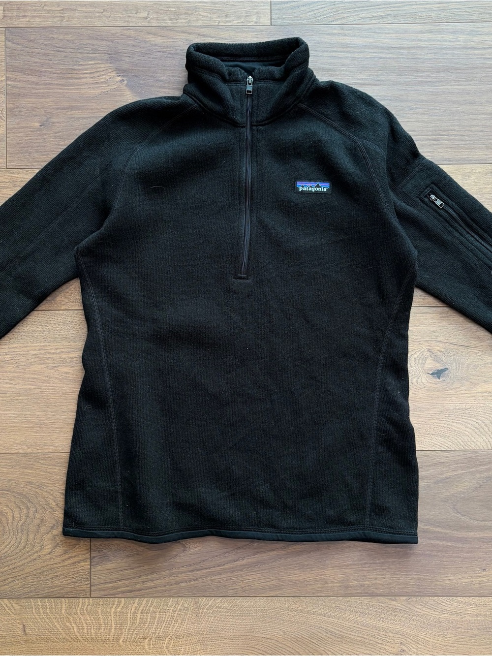 Patagonia Black Quarter-Zip Fleece Pullover Womens